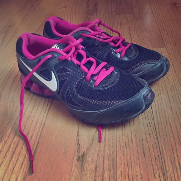 Nike Reax Tennis Shoes