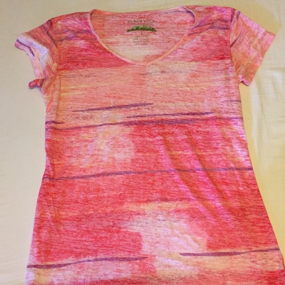 Earth Yoga burn out tee
