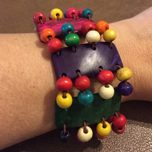Wooden multi colored bracelet