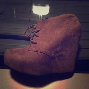 Size 7/8 wedges. Tan