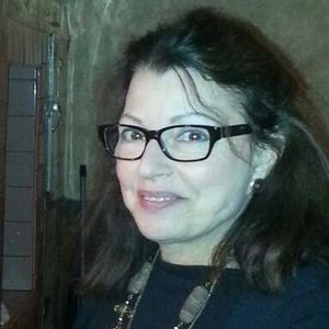 Meet your Posher, Claudia