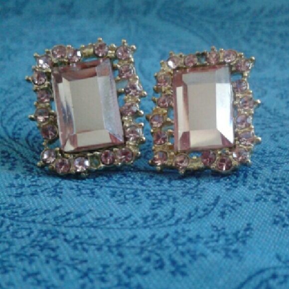 Pink Victorian Classy Stud Earrings