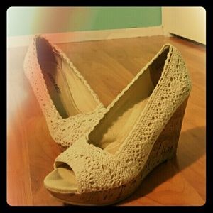 Cork wedges