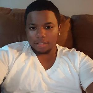 Meet your Posher, Carlos