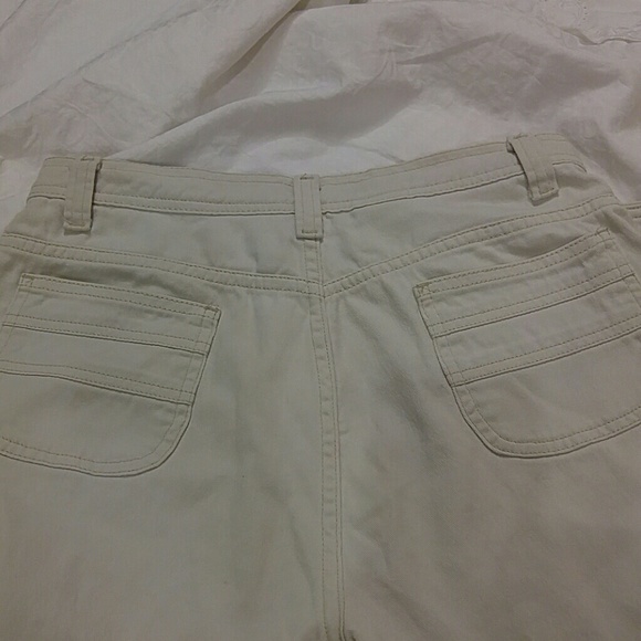 Zena Jeans Cute Capris - Picture 3 of 4