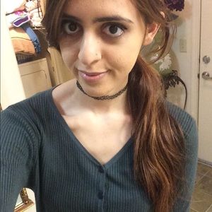 Meet your Posher, Safa