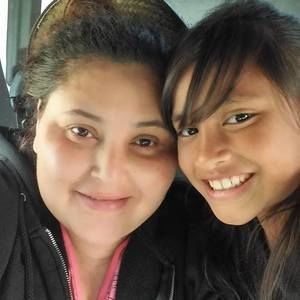 Meet your Posher, Mireya