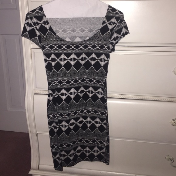 black and white tribal dress ✨PRICE DROP✨