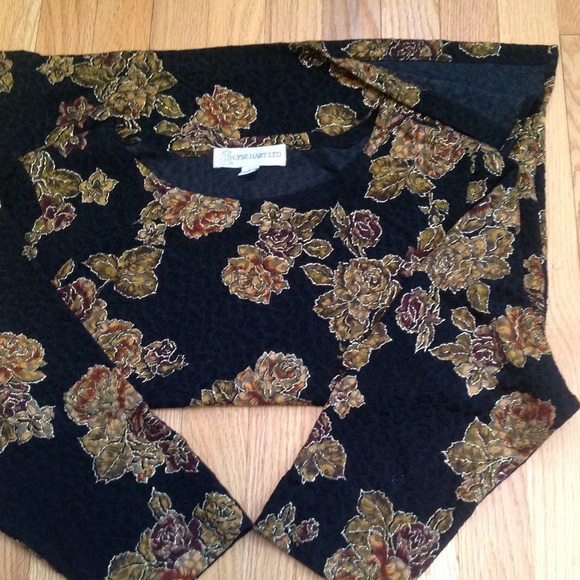 Black Flowered Tunic with Split - Picture 2 of 2
