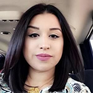 Meet your Posher, Azalia