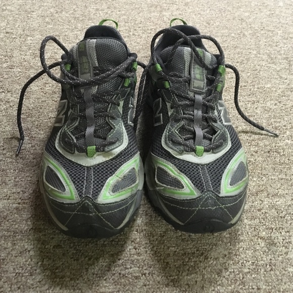 Men's Reebok Tennis Shoes - Picture 1 of 3