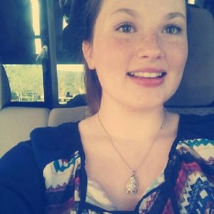 Meet your Posher, Maddie