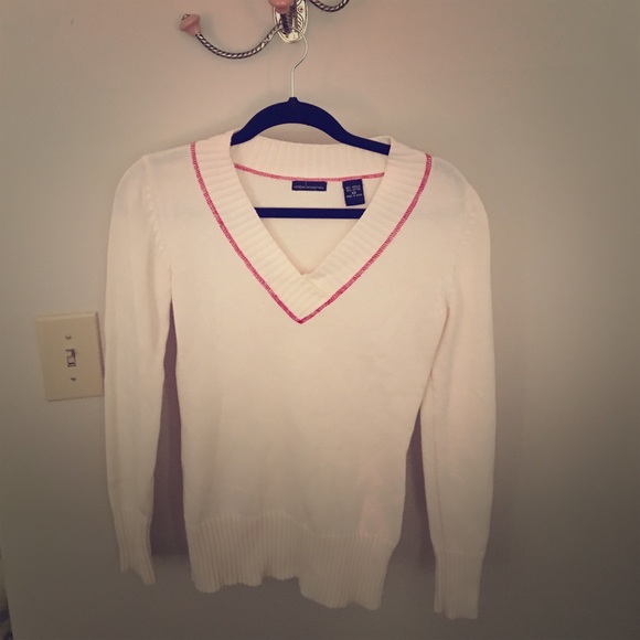 XS Moda cream v-neck sweater with red detail