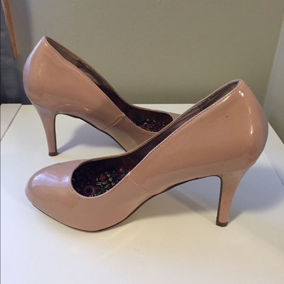 Steve Madden nude pumps - Picture 2 of 4