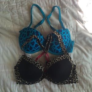 Bundle of two Victoria's Secret convertible bras