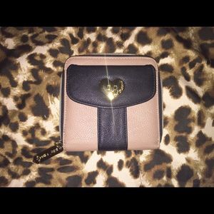 🎀Betsey Johnson wallet🎀