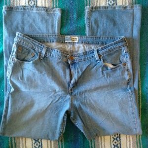 Levi's low rise boot cut jeans