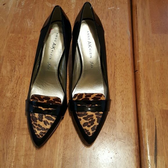 AK  Cheetah Heels