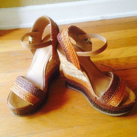 Summer wedges