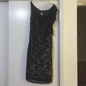 Limited XS lace dress