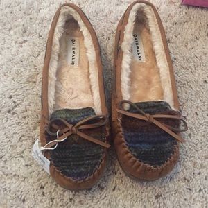 Air walk pattern slippers