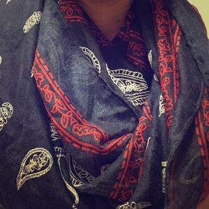 Bandana style scarf