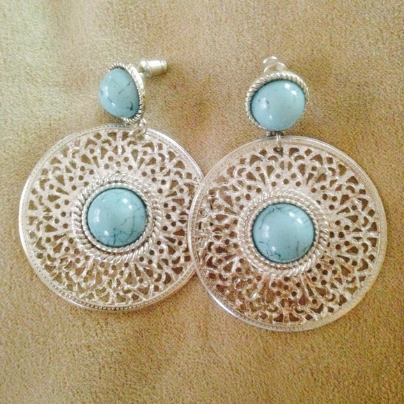 NWOT Cute earrings!
