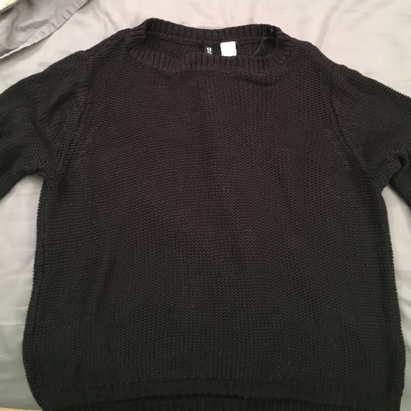 Black H&M cropped sweater.