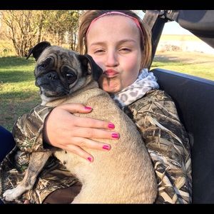 Meet your Posher, Chloe