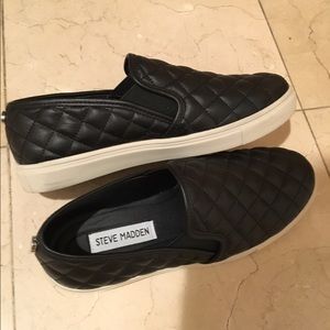 Steve Madden slip on sneakers