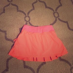 Lululemon coral pace setter skirt--Size 2!!