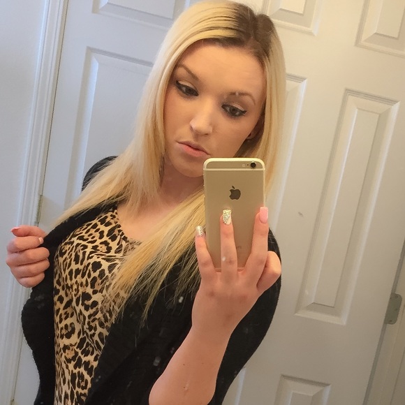Meet your Posher, Kayla - Picture 1 of 1