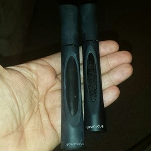 Younique 3D fiber Mascara