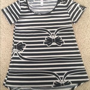 XS classic tee: bows!!!