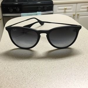 Ray-Ban Erika Classic sunglasses