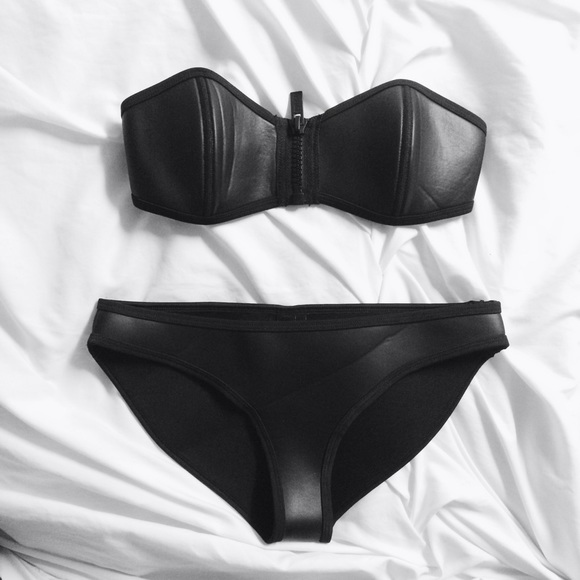 Authentic Triangl "Winnie - New York" bathing suit