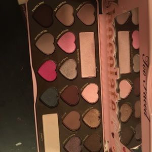 Too Faced Chocolate Bon Bons palette
