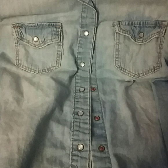 Washed denim shirt - Picture 3 of 3