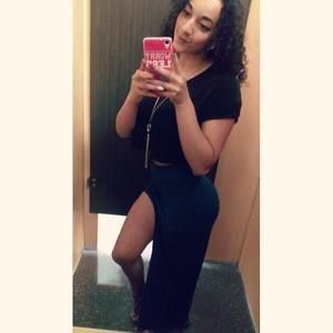 Meet your Posher, Danielle