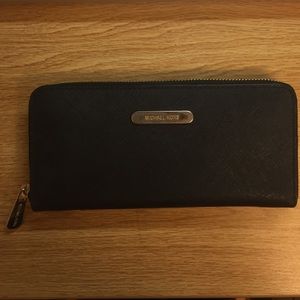 MK wallet