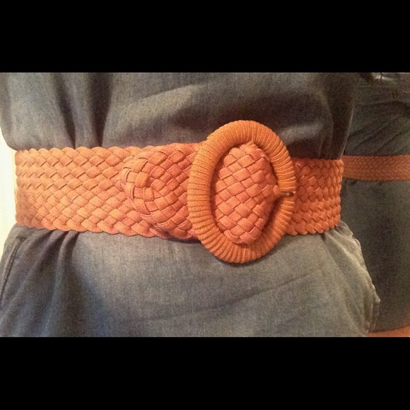 Anthropologie stretch belt 🎀