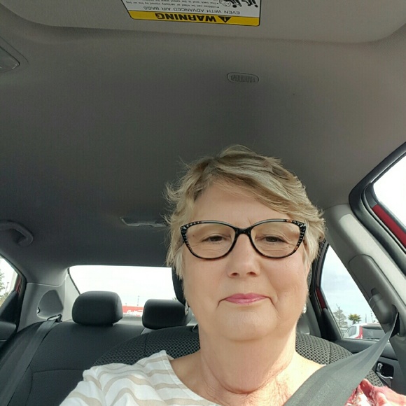 Meet your Posher, Rita - Picture 1 of 1