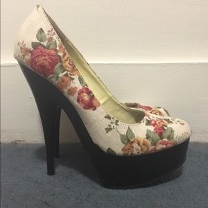 Floral high heeled shoes