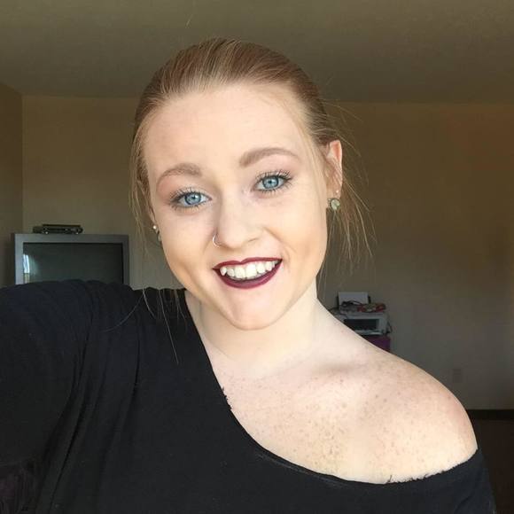 Meet your Posher, Kat