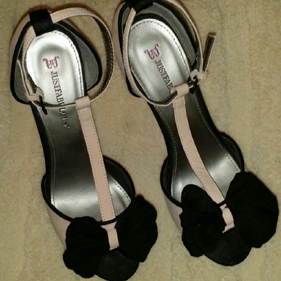 Ladies shoes size 9 - Picture 2 of 3