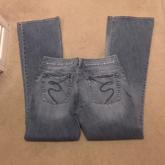 💥💥💥CLEARANCE SILVER JEANS - Picture 4 of 4