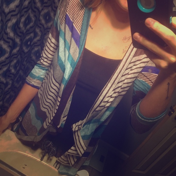 Striped Longsleeve Cardigan