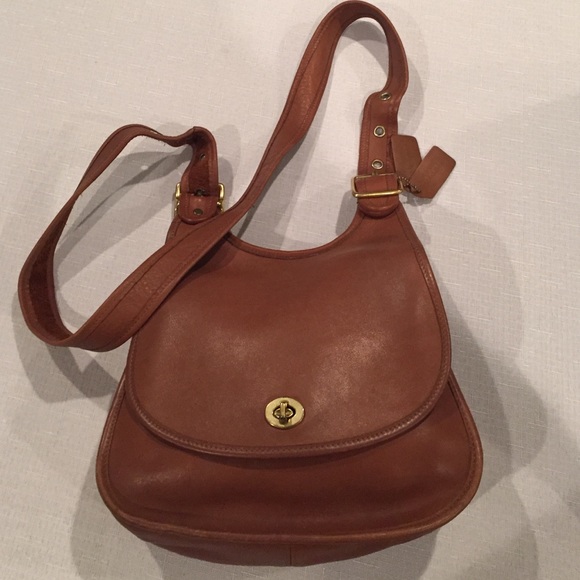 Coach Handbags - Coach cognac leather purse