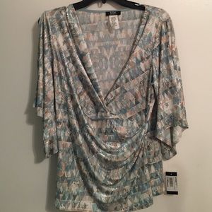 NWT beautiful top by MSK
