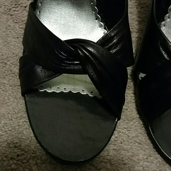 BCBGirls - Picture 3 of 4